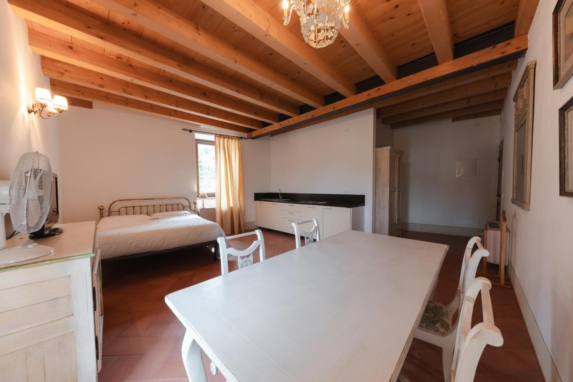 Corte Castello Affi Rom bilde