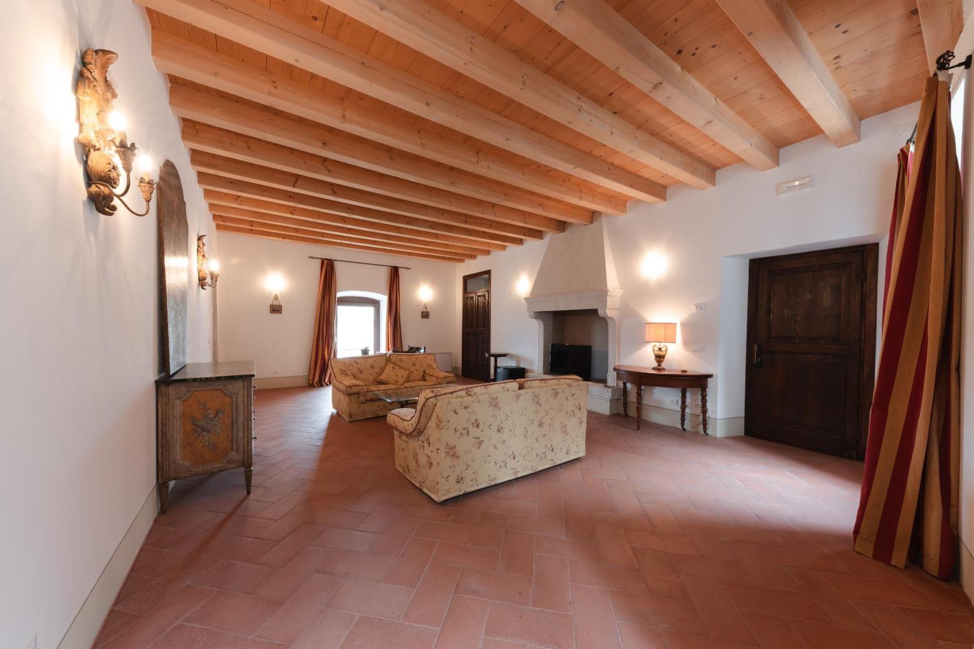 Corte Castello Affi Rom bilde